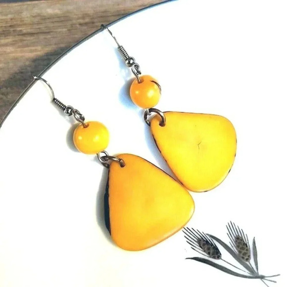 Handcrafted Muted Yellow Peruvian Tagua Nut Slices Round Beads Teardrop Earrings - Picture 1 of 8